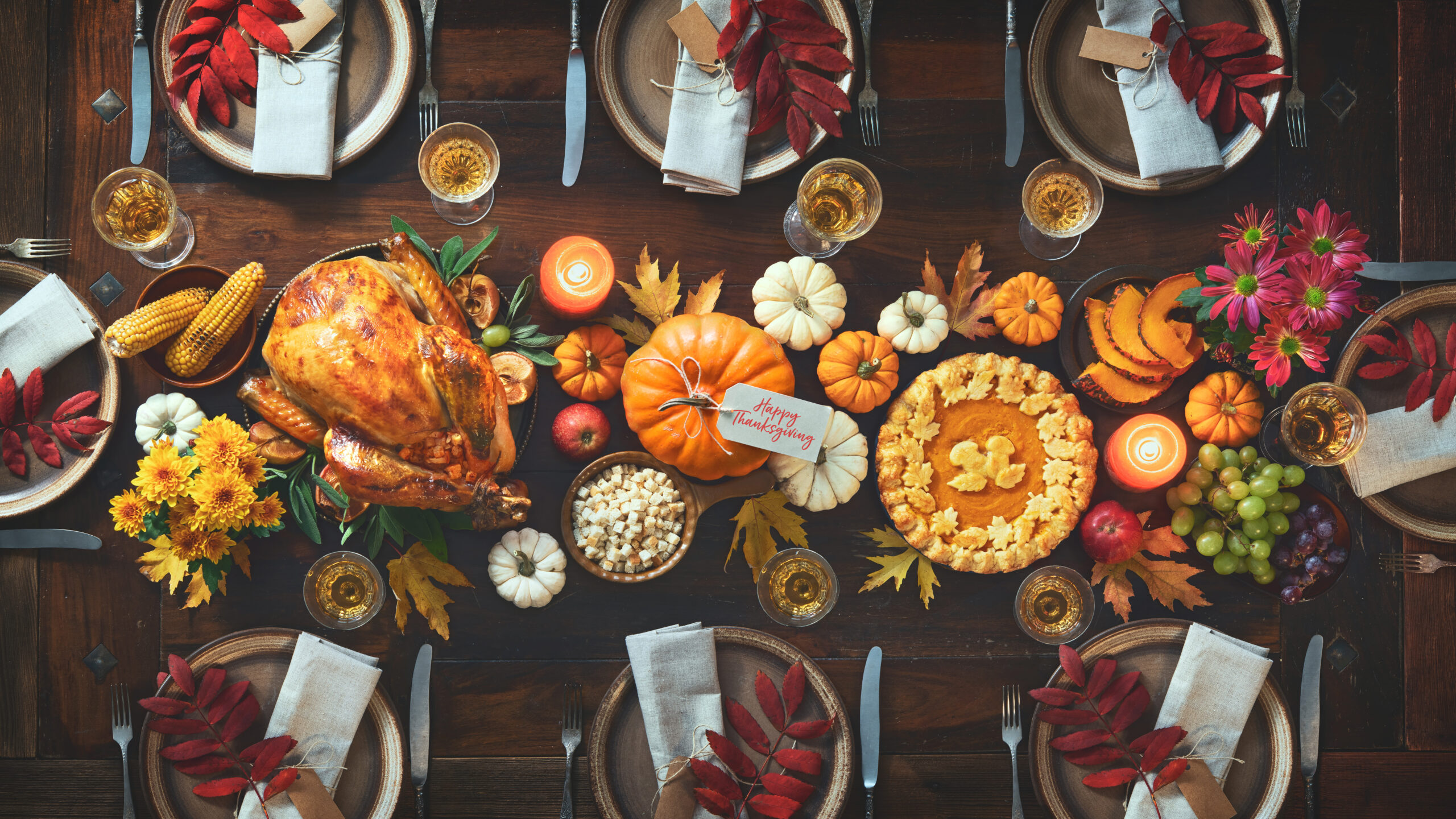 Thanksgiving celebration traditional dinner table event planner